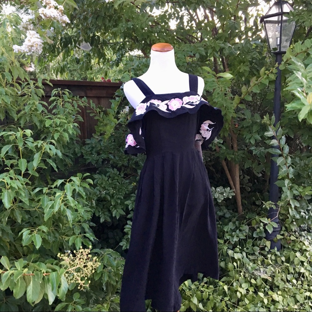 NWT I.MADELINE EMBROIDERED PANTSUIT